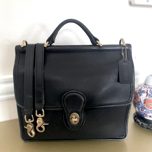 Coach Handbags - Coach Classic Leather Crossbody Bag